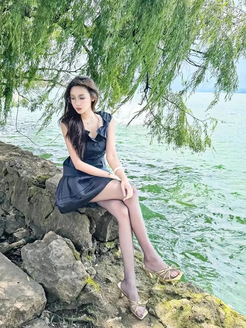 午后窗边